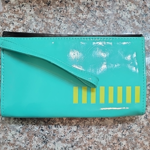Very Rare Disney Star Wars Neon Boba Fett Patent Clutch / Wallet – Lucas Films